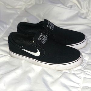 Nike Janoski Slip On
